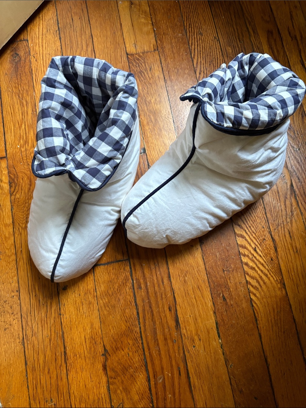 HΓ€stens Down Slippers